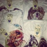 Camisetas, brindes promocionais e lembrancinhas