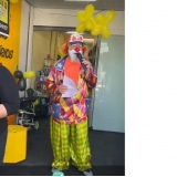 Palhaço locutor , papai noel para visita evento