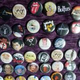 Botons, broches e imãs