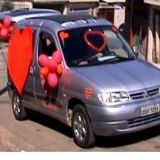 Homenagem com carro de som em Maua
