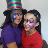 Alegria de Criança: Pintura Facial e Brinquedos