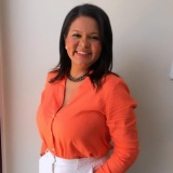 Priscila Cruz - Mestre de cerimônia