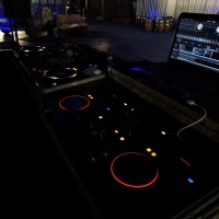 maquinas de fazer barulho controladora ddjs1 e cdj 2000 pionner
