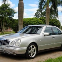 Mercedes-Benz E420 V8