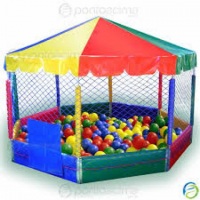 casinha de bolinha picadeiro