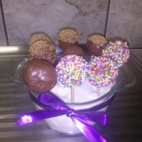 Cake Pop o fantástico bolo no palito.