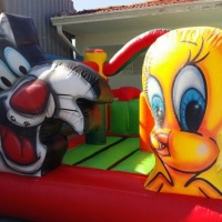 balão  pula pula mini tobogã piu piu e frajola