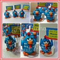 Lembrancinha biscuit Galinha Pintadinha,medindo 9 cm.
Acompanha porta recados e tag(identificação e