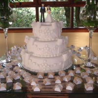 bolo de casamento e doces