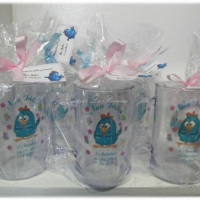Caneca acrílica personalizada.
