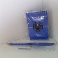 Bloquinho 10x15 espiral e lápis personalizados.