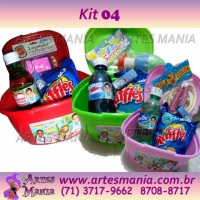 maleta + guloseima + brinquedo