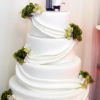drapeado com flores