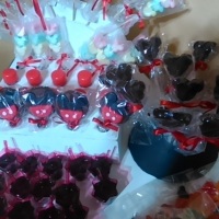 cupcakes, cake pops, docinhos tradicionais, docinhos no copinho, maçã do amor, pirulito de biscoito 