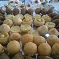 Salgados, fritos, assados e folhados.