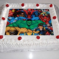 bolo massa preta recheio mouse chocolate e tema super heróis mavel