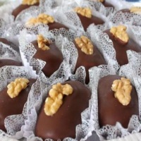 Camafeu: Nozes e Chocolate