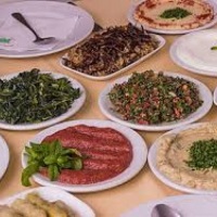 Ofereça um maravilhoso buffet de comida árabe em sua festa. Se preferir, faça sua encomenda. Temos s