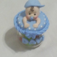 mini potinho com bebê na tampa