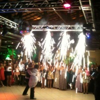 Cascata Indoor  na  hora da Dança ou Brinde