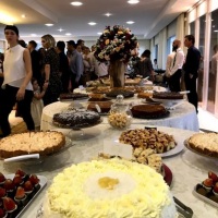 Mesa de um café colonial em um Casamento, com mais de 180 convidados.