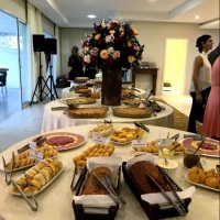 Mesa de um café colonial em um Casamento, com mais de 180 convidados.