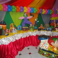 olha que lindo o circo montado com tecido