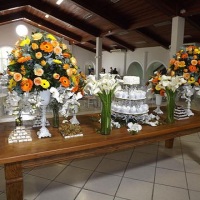 Mesa decorada.