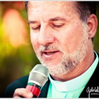 Celebrante de Casamento