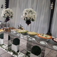 Buffet Completo com todos os materiais necessário de apoio incluso no pacote.
