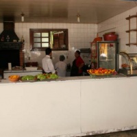 Cozinha equipada(fogão industrial,freezer,geladeira,churrasqueira)