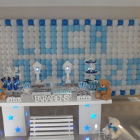 Chá de bebê azul e marrom