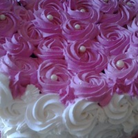 Bolo Rosas Chantilly