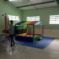 Piscina de bolinhas 2m x 2m