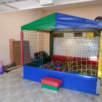 Piscina de bolinhas 2m x 2m