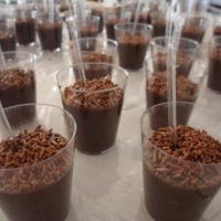 brigadeiro de copinho (ou beijinho ou mousse) - R$ 60,00 (50 unidades)