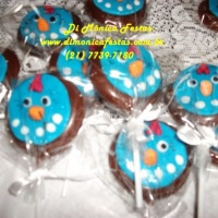 Pirulitos de chocolate galinha pintadinha.