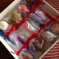 Caixa com colheres de brigadeiro (varias modelos )