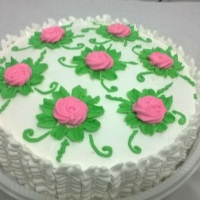 Bolo Redondo para 15 Pessoas decorado com Flores.