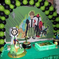Arco de Balões - Tema Ben 10.