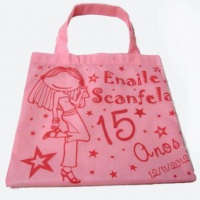 Tema: bonequinha - 15 Anos