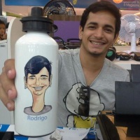 CARICATURAS EM GARRAFAS DE ALUMÍNIO