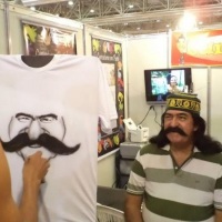 CARICATURA EM CAMISA AO VIVO