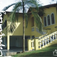 Fachada Lateral Espaço Lazer Ovide Decroly Guararema Dutra km 175