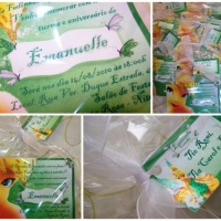 Convite Sininho/Tinker Bell - Medindo 16x11 com detalhes em gliter, cartão personalizado.