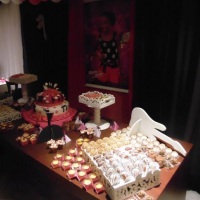 Mesa de festa arrumada com algumas de nossas delícias
