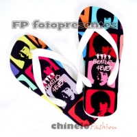 Chinelo personalizado BEATLES !