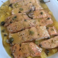 Salmão ao molho de laranja