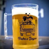 Caneca de Chopp em acrílico personalizada. Capacidade de 300ml e 500ml.
