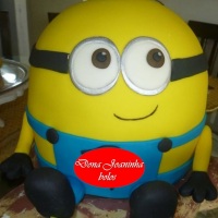 Dona Joaninha bolo minion